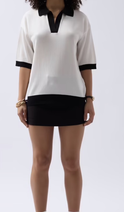 T-shirt Sandrine à col V – Image 3